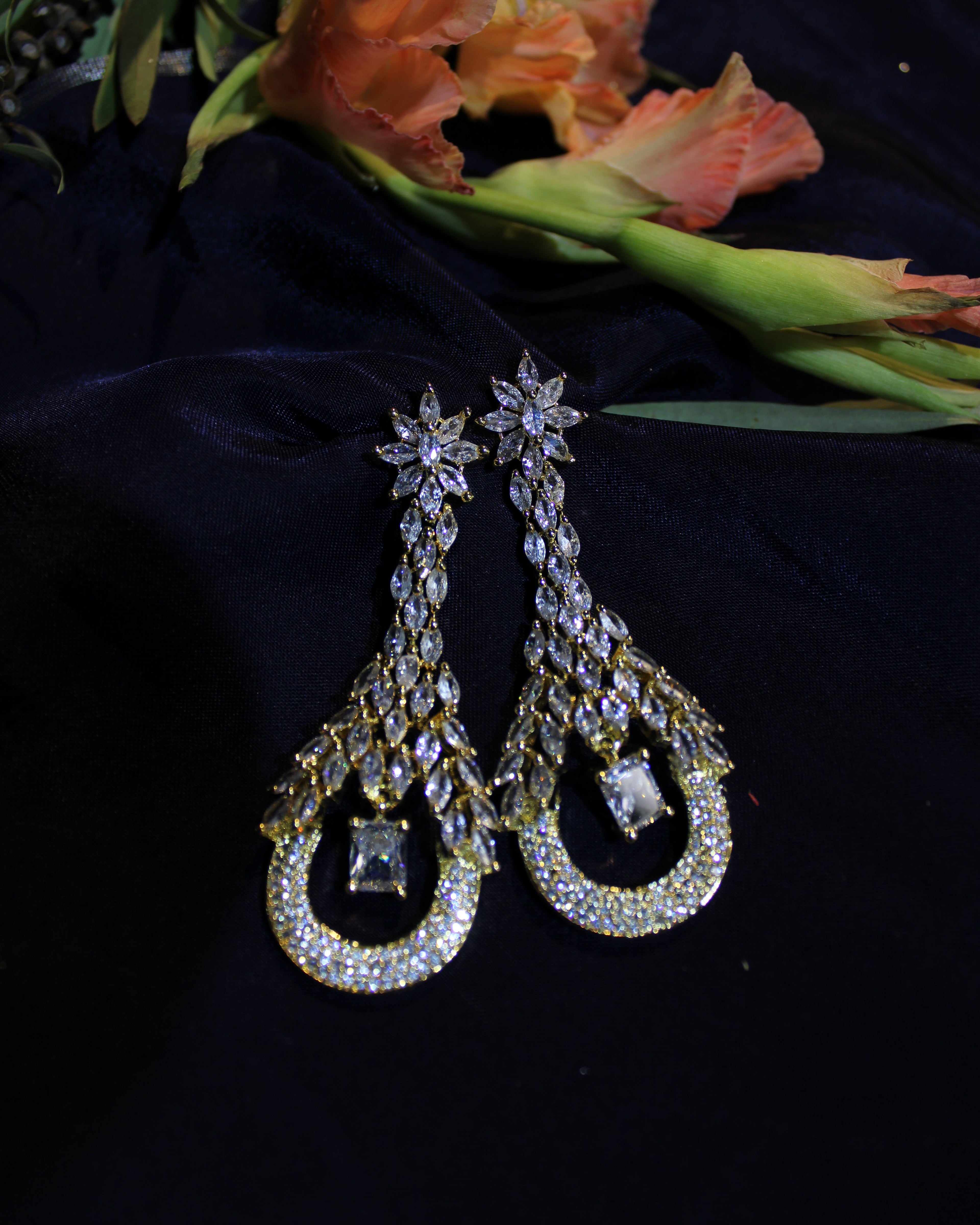 Zaira Statement Earring