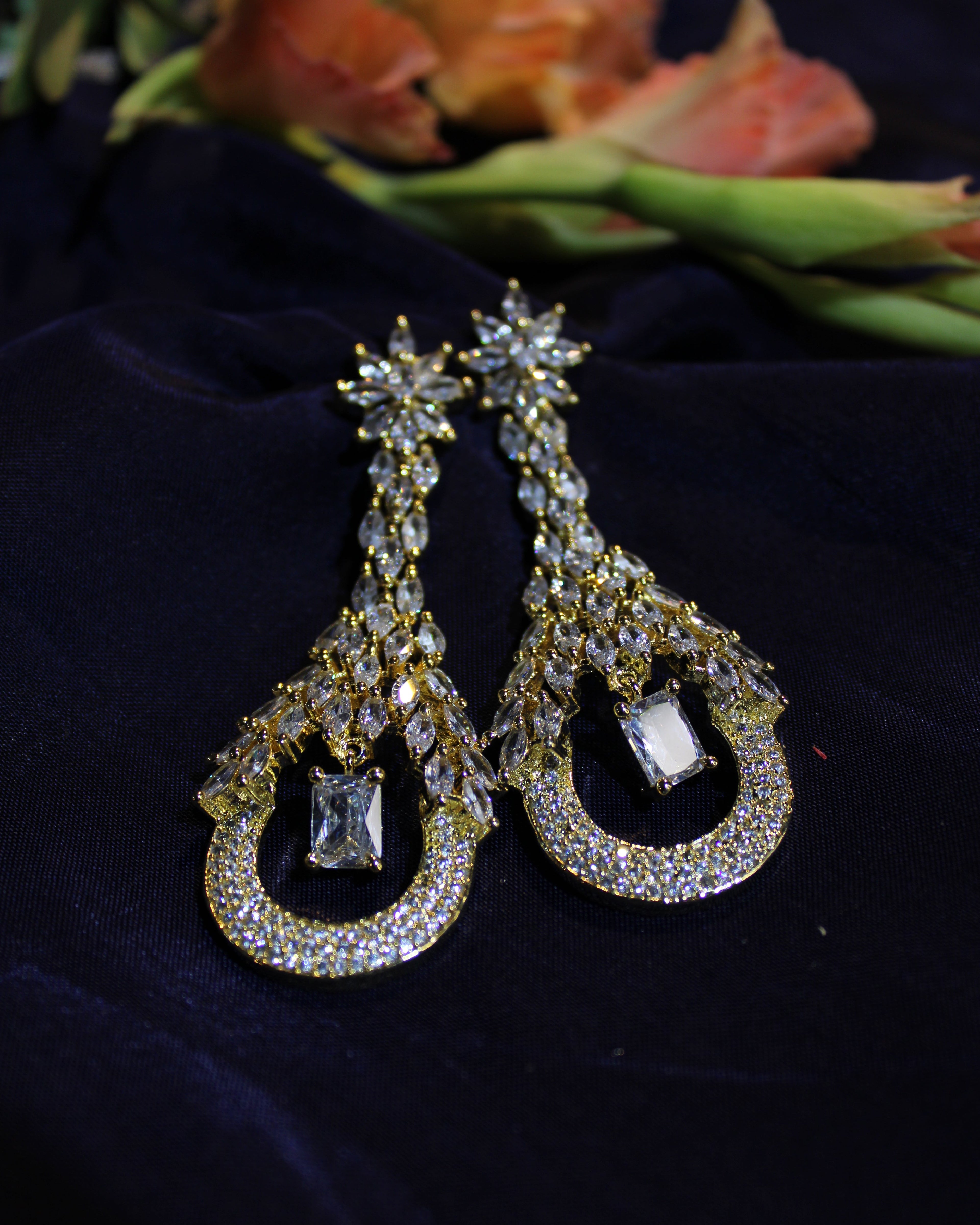 Zaira Statement Earring