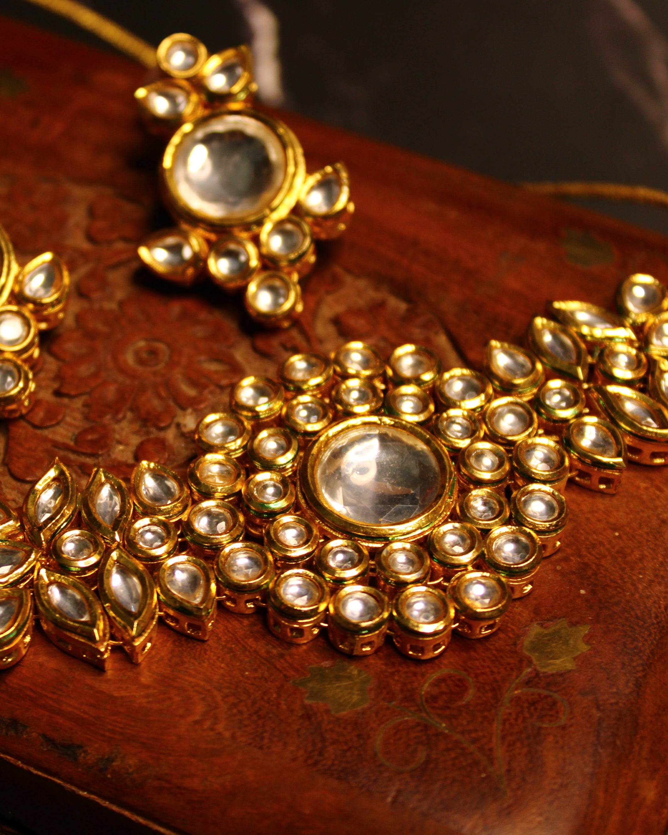 Afsana Choker Set