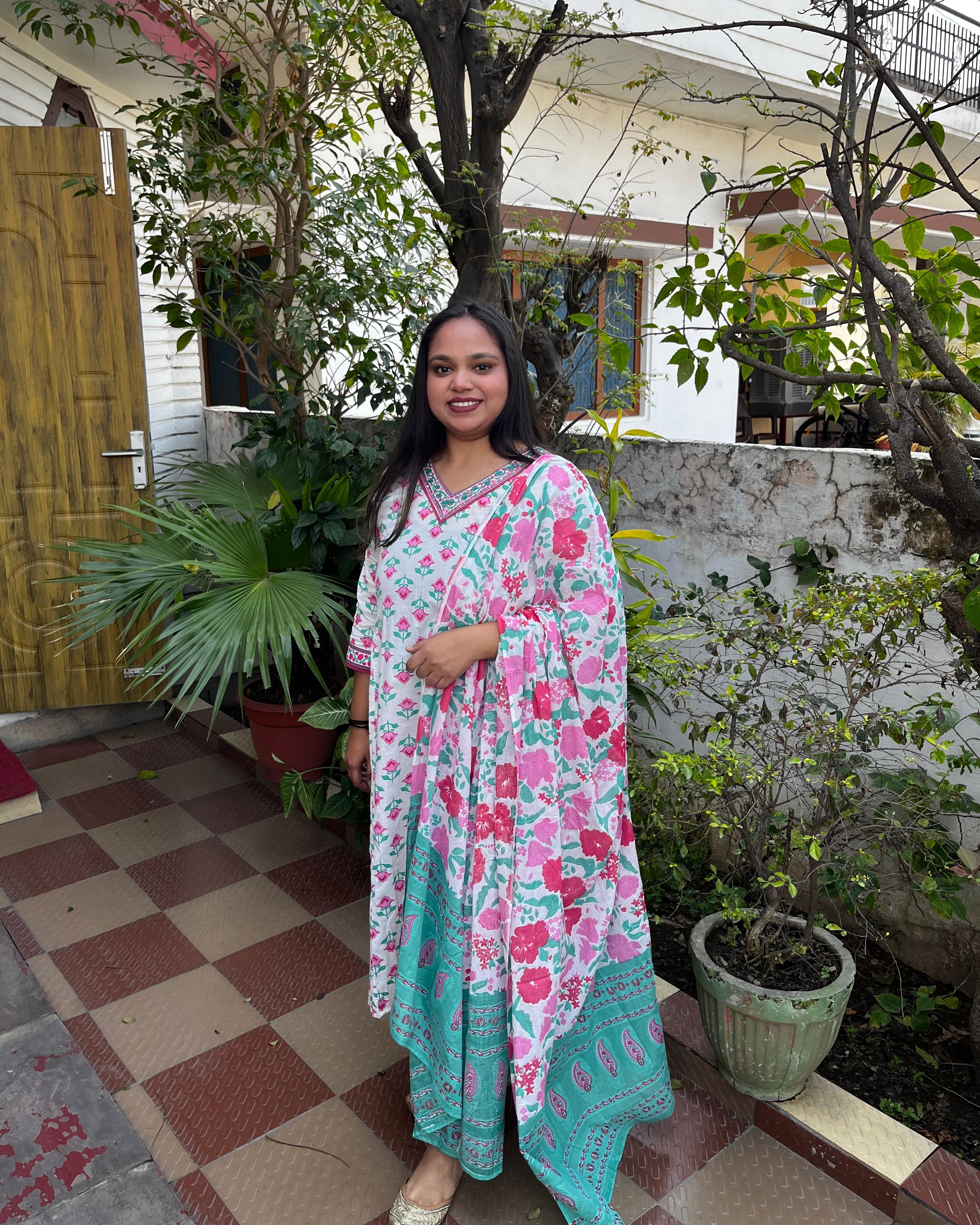 Gulnaar Kurta set
