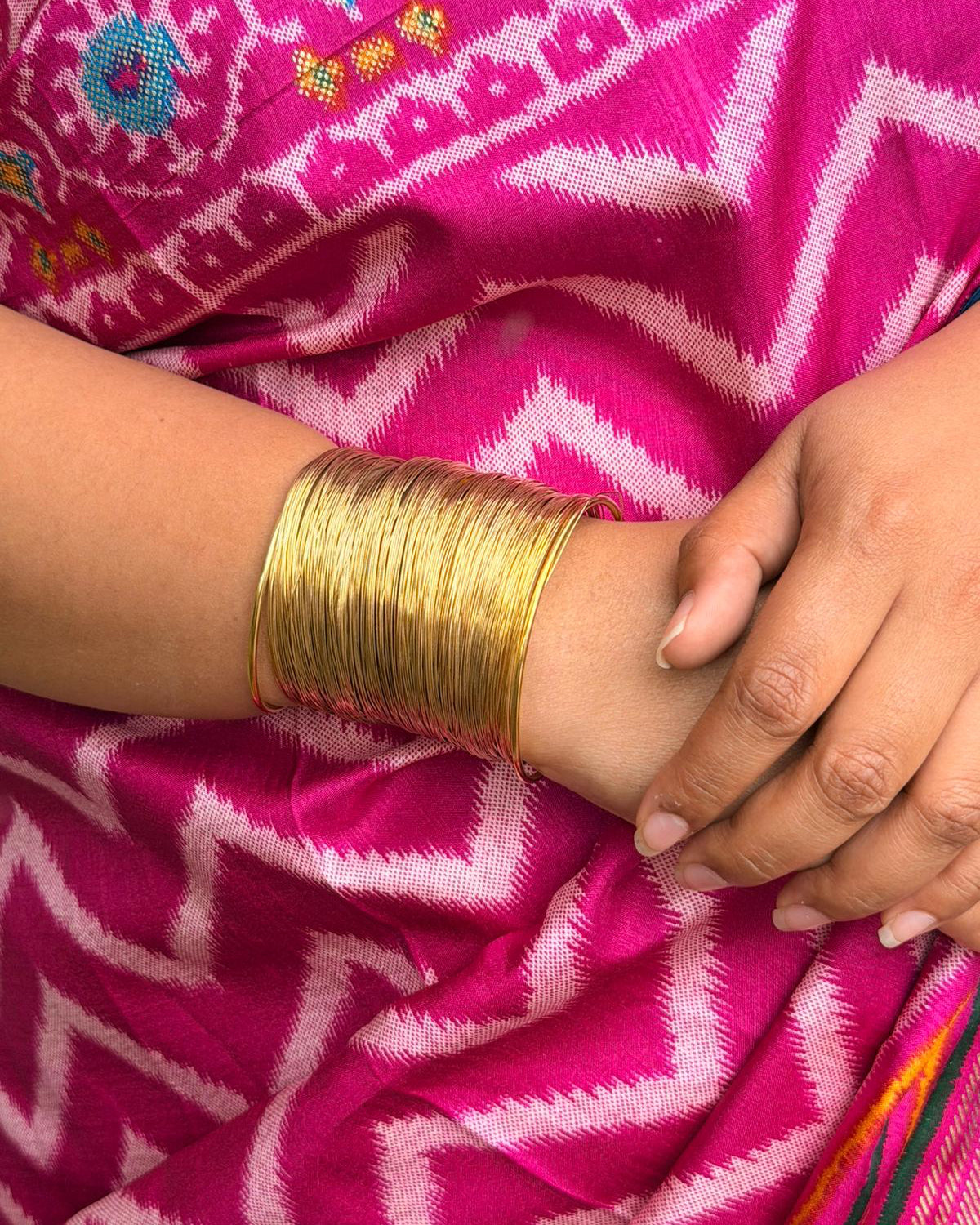 Viraya Gold Statement Cuff